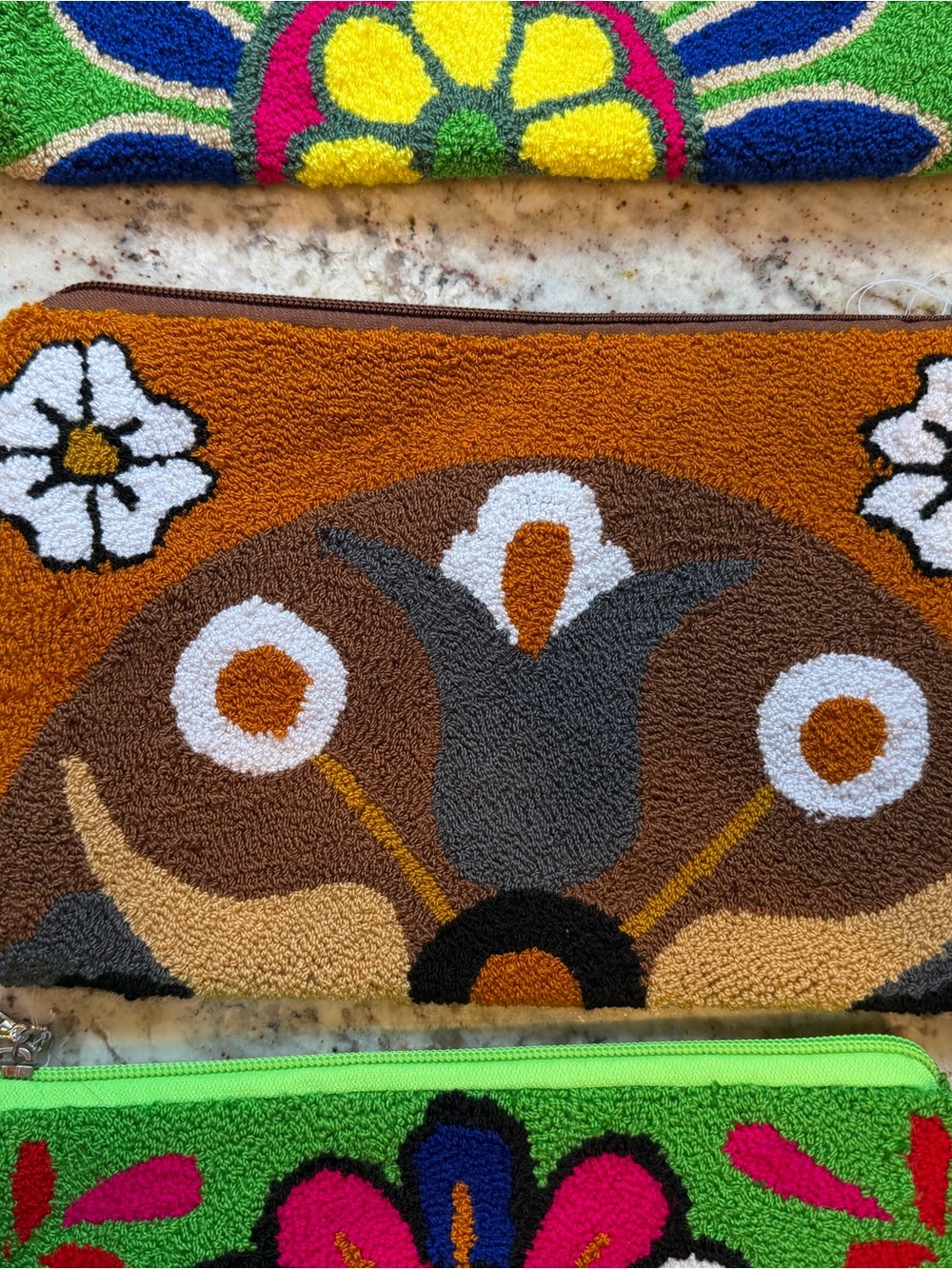 Colombian Handmade Colorful Women’s Clutch/Wristlet - Multicolor - Picture 3 of 15